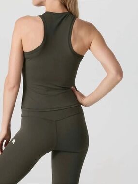 Vuori All the Feels Tank - Alpine.  Size Large